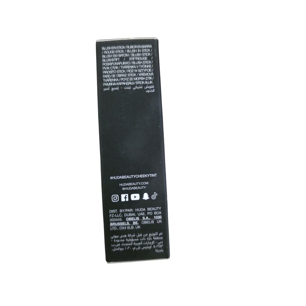 Huda Beauty Cheeky Tint Blush Stick Baddie Berry New - Picture 5 of 6